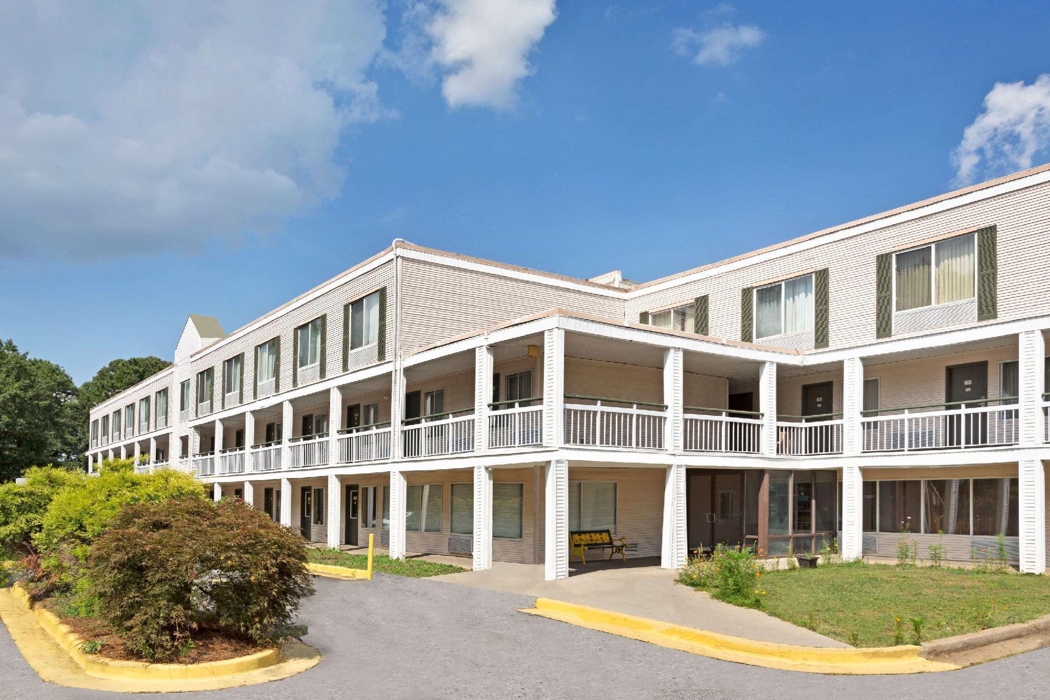 Baymont By Wyndham College Park Atlanta Airport South Hotell Eksteriør bilde