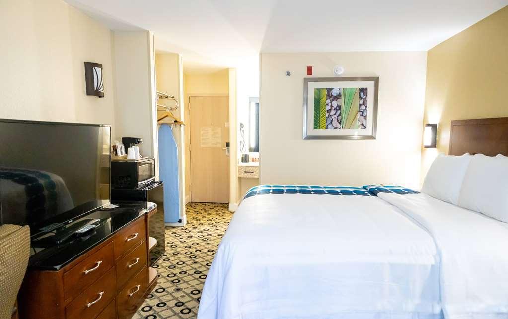 Baymont By Wyndham College Park Atlanta Airport South Hotell Rom bilde