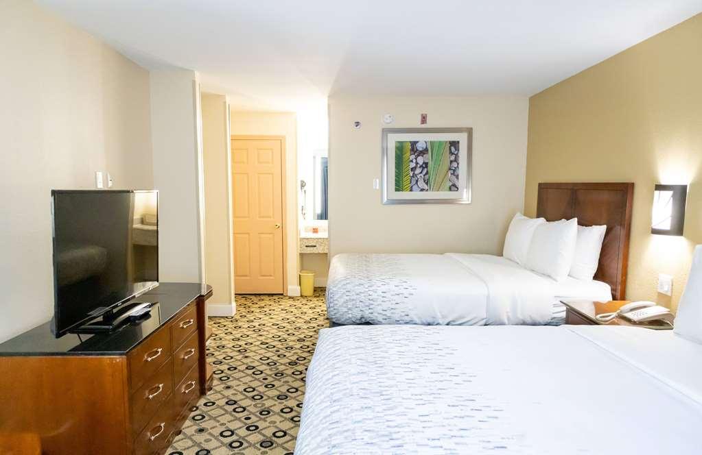 Baymont By Wyndham College Park Atlanta Airport South Hotell Rom bilde
